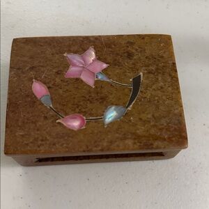 Vintage Hand Carved Soapstone Vented Trinket Box Inlaid Mother of Pearl Flower